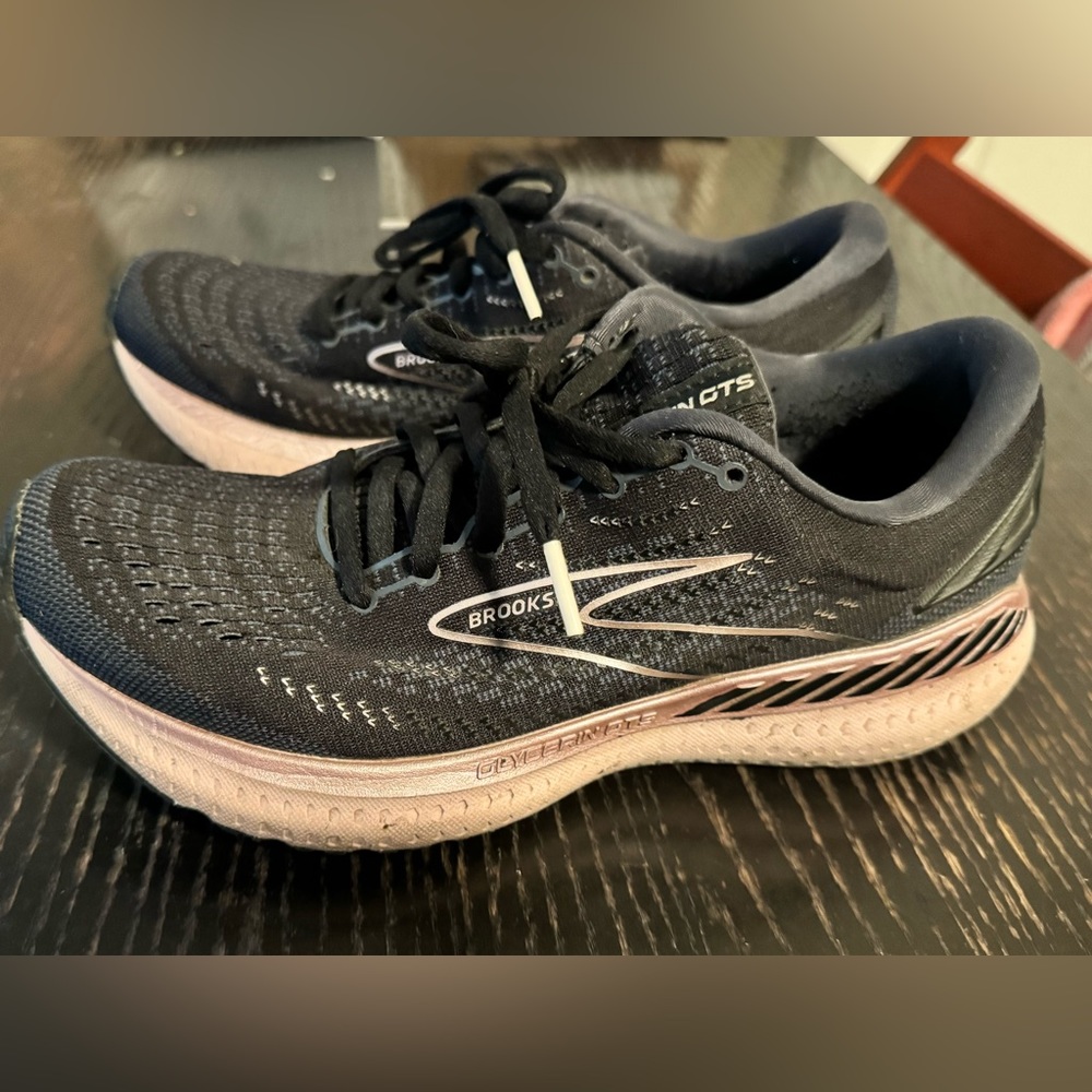BROOKS Glycerin women’s sneakers size 8